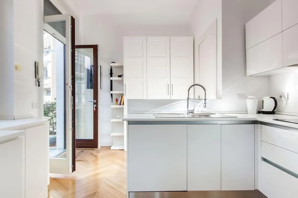 Studio Apartment Duomo Square Milan